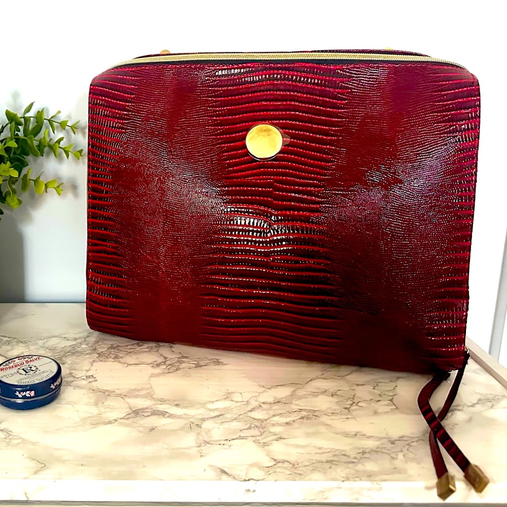 Estée Lauder Makeup Bag